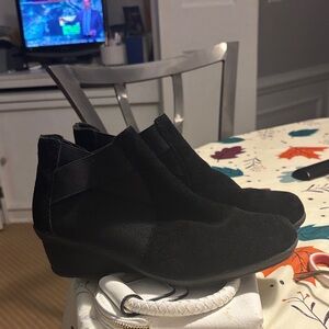 Chic Black Ankle Booties